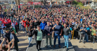 El Sindicato de Petroleros Privados entregó más de 200 millones de pesos en equipamiento a los Bomberos Voluntarios de Cinco Saltos